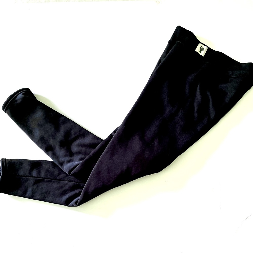 Like new: Fleece lined leggings.
